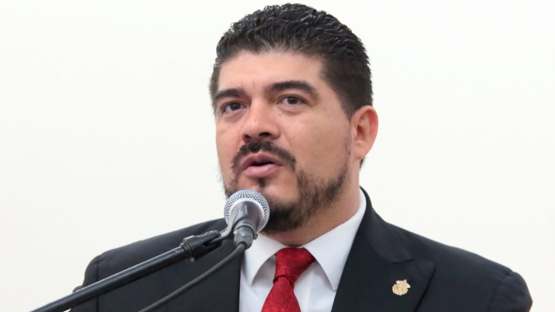 Localizan el cu3rpo del diputado federal Zenyazen Roberto Escobar García as3sinado a bal4zos