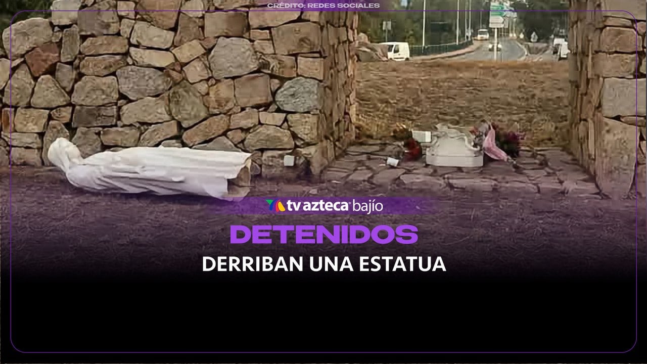 VIDEO | Derriban un estatua de la Virgen María y terminan detenidos