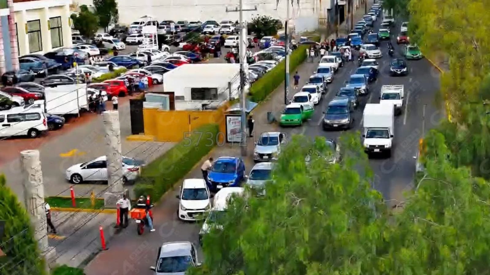 ¡ATENCIÓN! Se reporta TRÁFICO pesado en bulevar concurrido en León; ¿qué pasó?