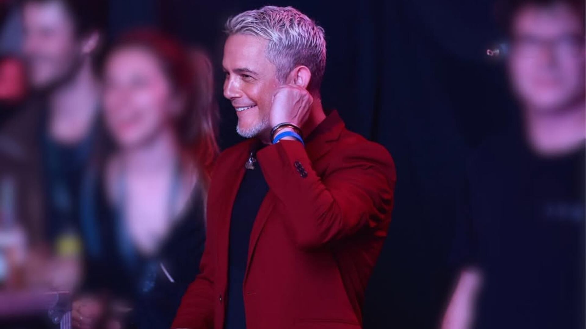 Alejandro Sanz confirma gira en México 2025.png