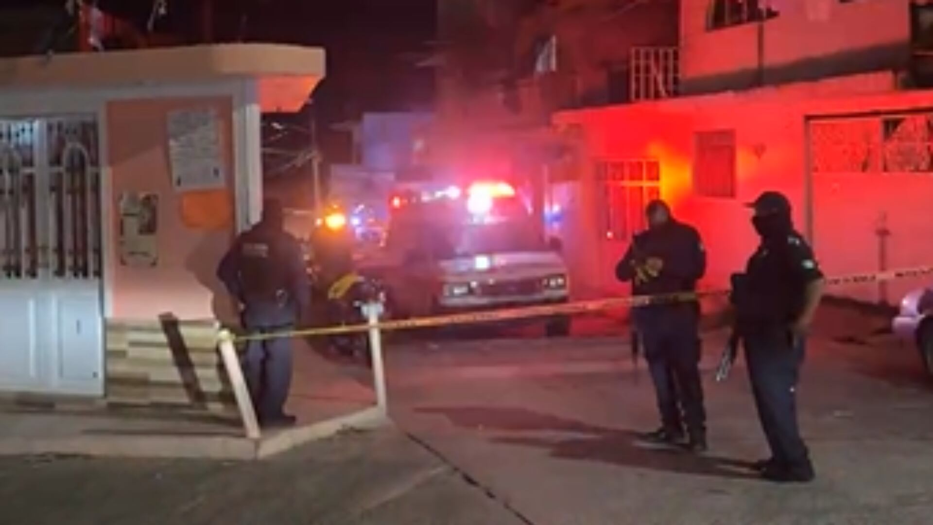 Fuerte AGRESIÓN con arm4 de fuego deja a 4 personas lesionadas al interior de su domicilio