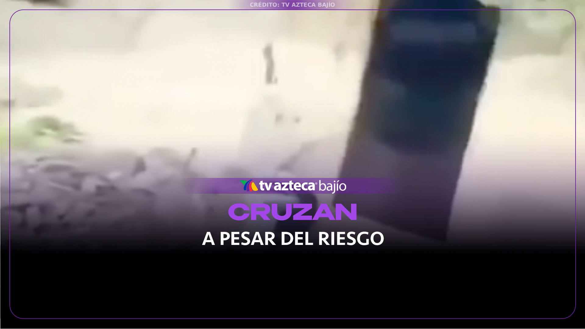 ¡INSÓLITO! Transportistas cruzan cerro a pesar de las intensas lluvias
