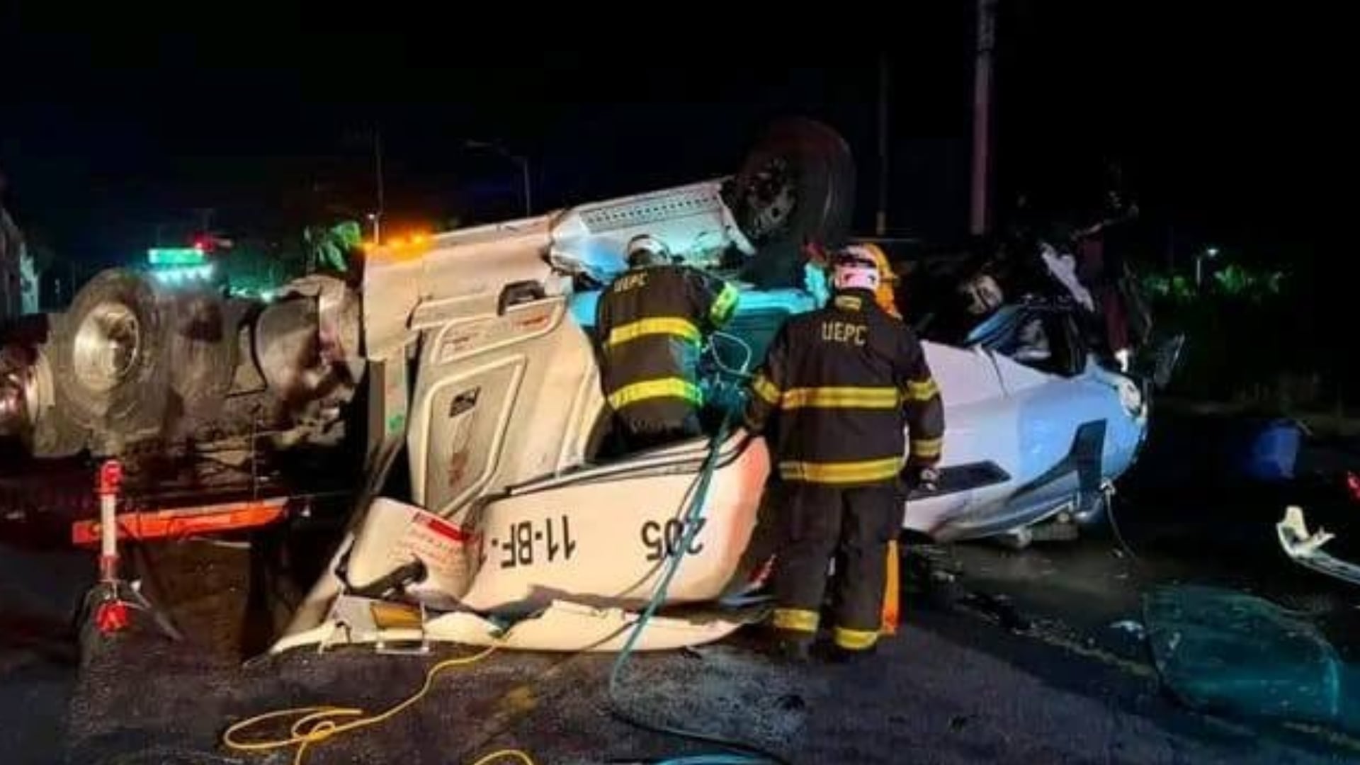 ¡Identifican a las VÍCTIMAS! Camión de pasajeros que viajaba hacia Nayarit CHOCA con TRÁILER, deja saldo fatal